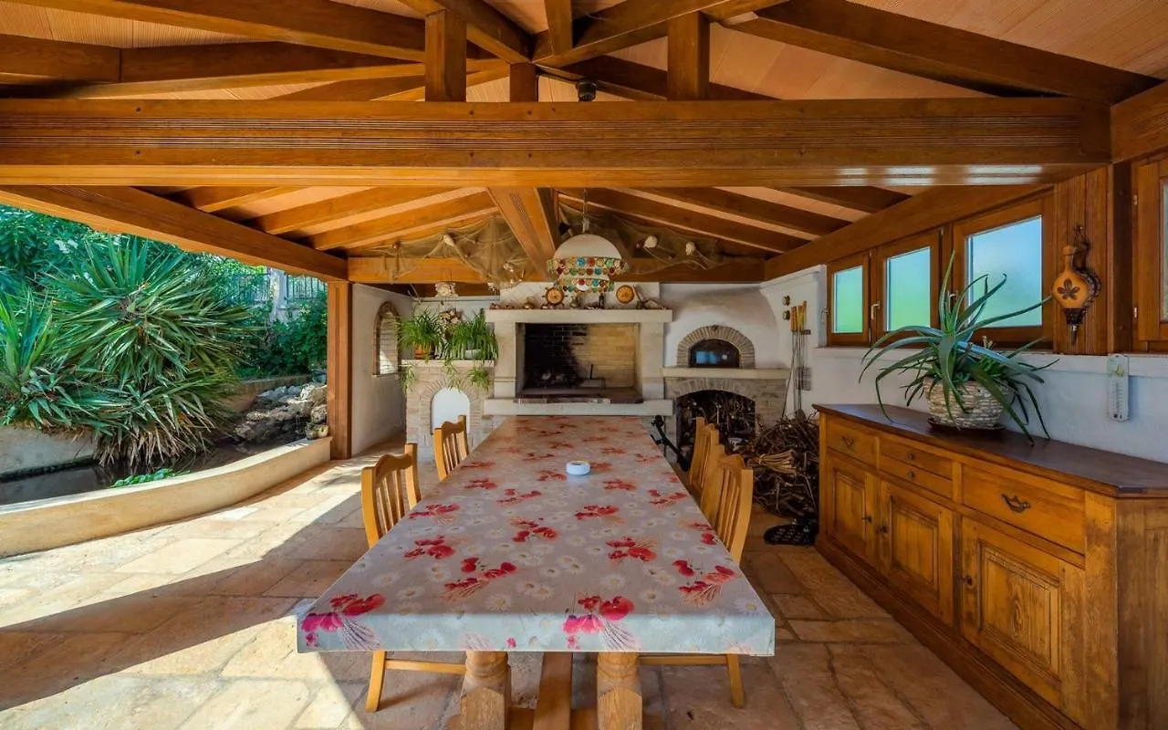 Royal House With Apartment Umag 0*,
